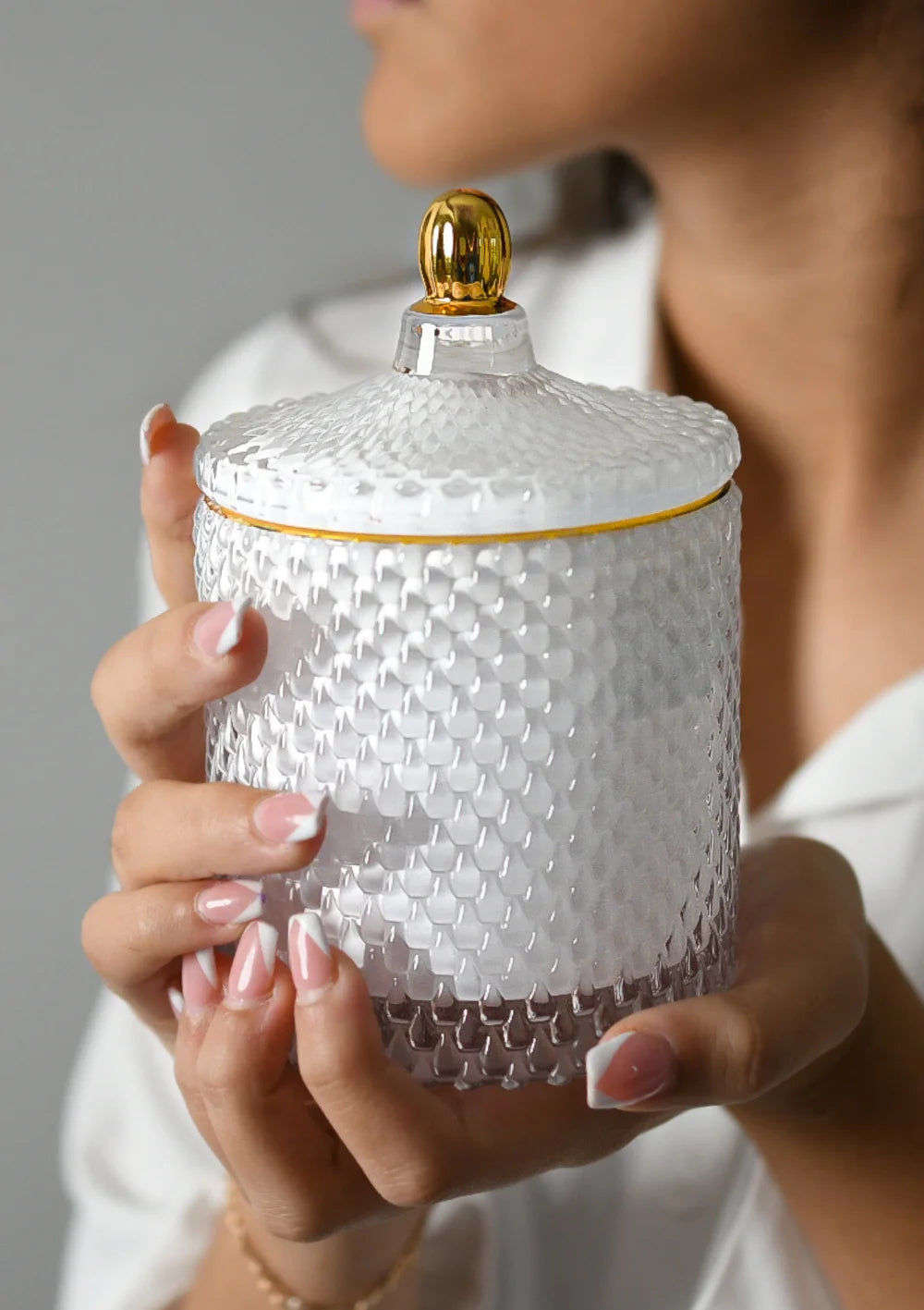 The Lustre Vessel